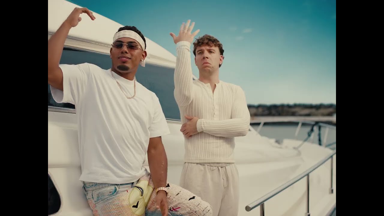 Myke Towers & Quevedo - SOLEAO