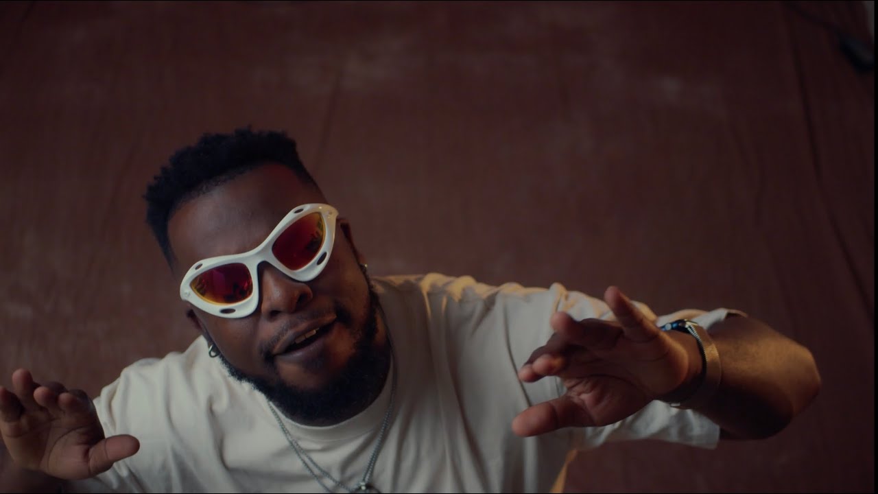 Charisma ft Bee Jay - BIG STEPPER