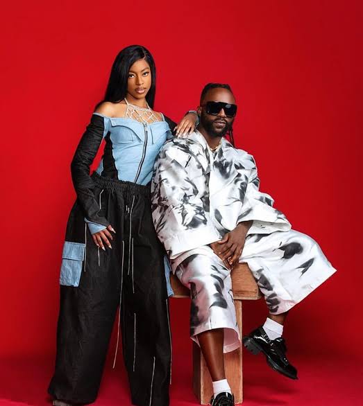 Flavour – Orente Ft Qing Madi